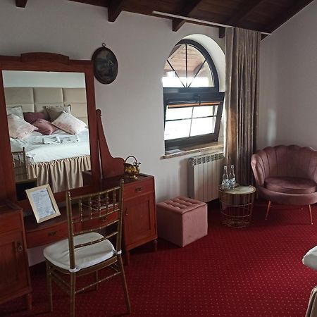 Hotel Restauracja Jas Wedrowniczek Rymanow Bagian luar foto