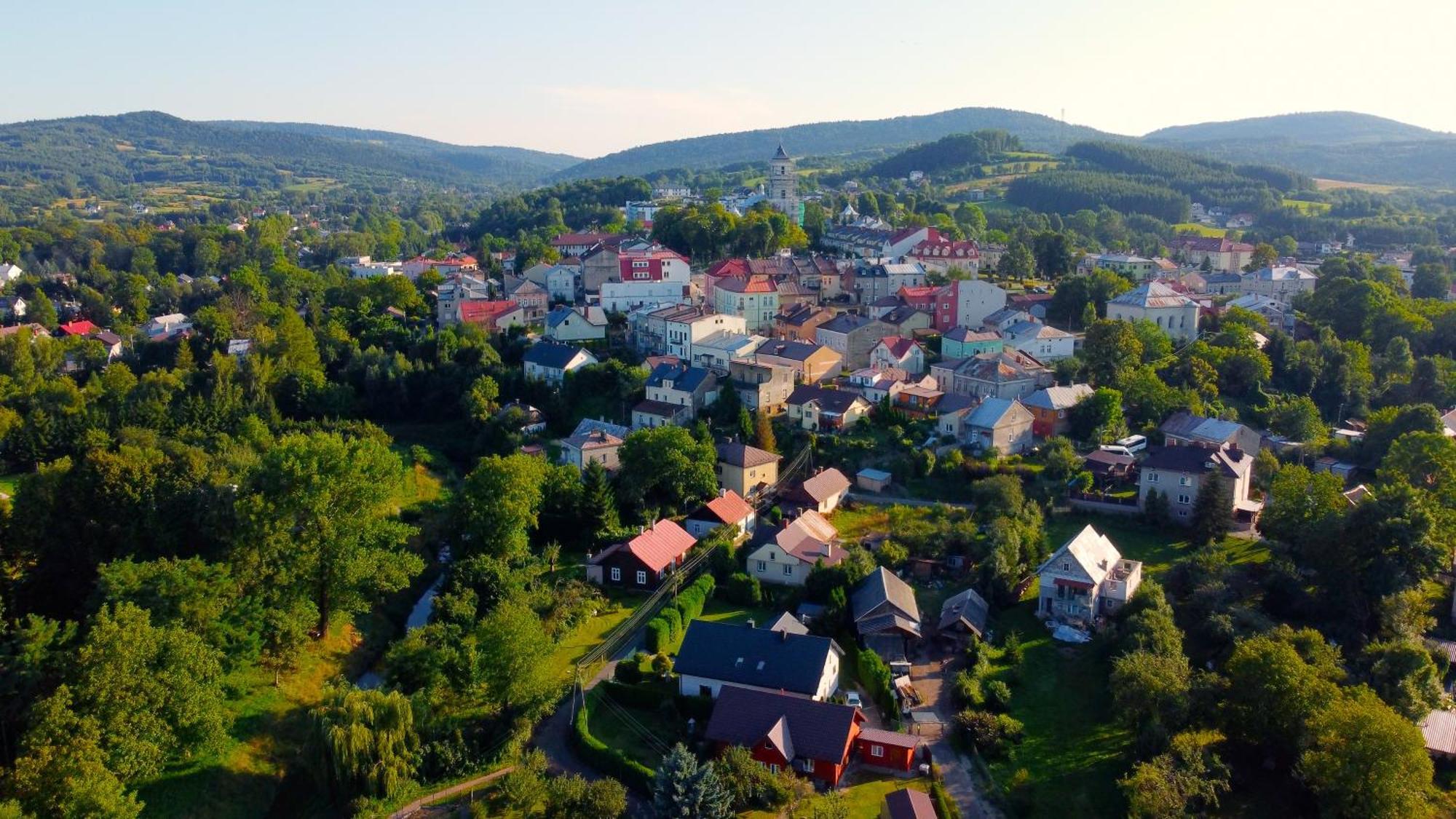 Hotel Restauracja Jas Wedrowniczek Rymanow Bagian luar foto