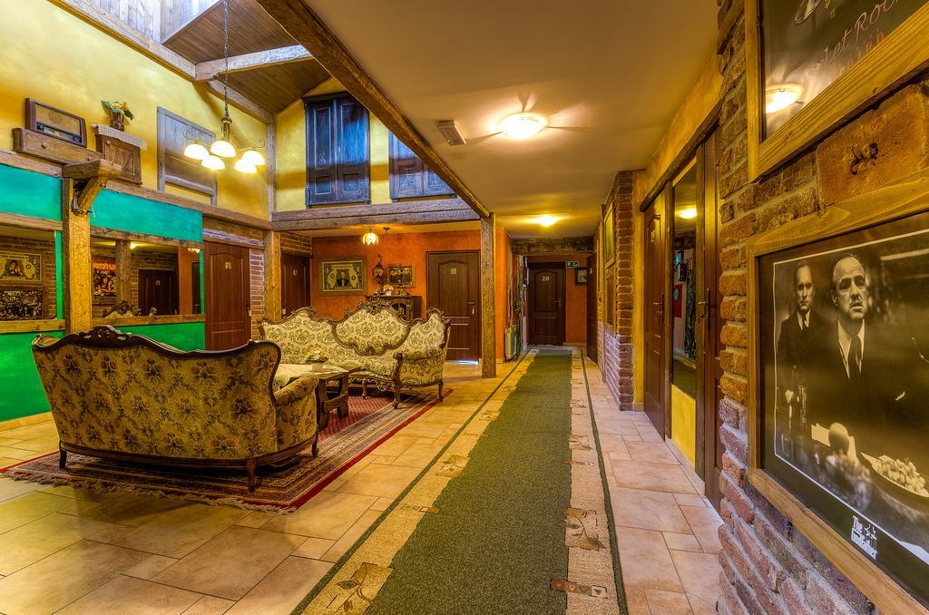 Hotel Restauracja Jas Wedrowniczek Rymanow Bagian luar foto