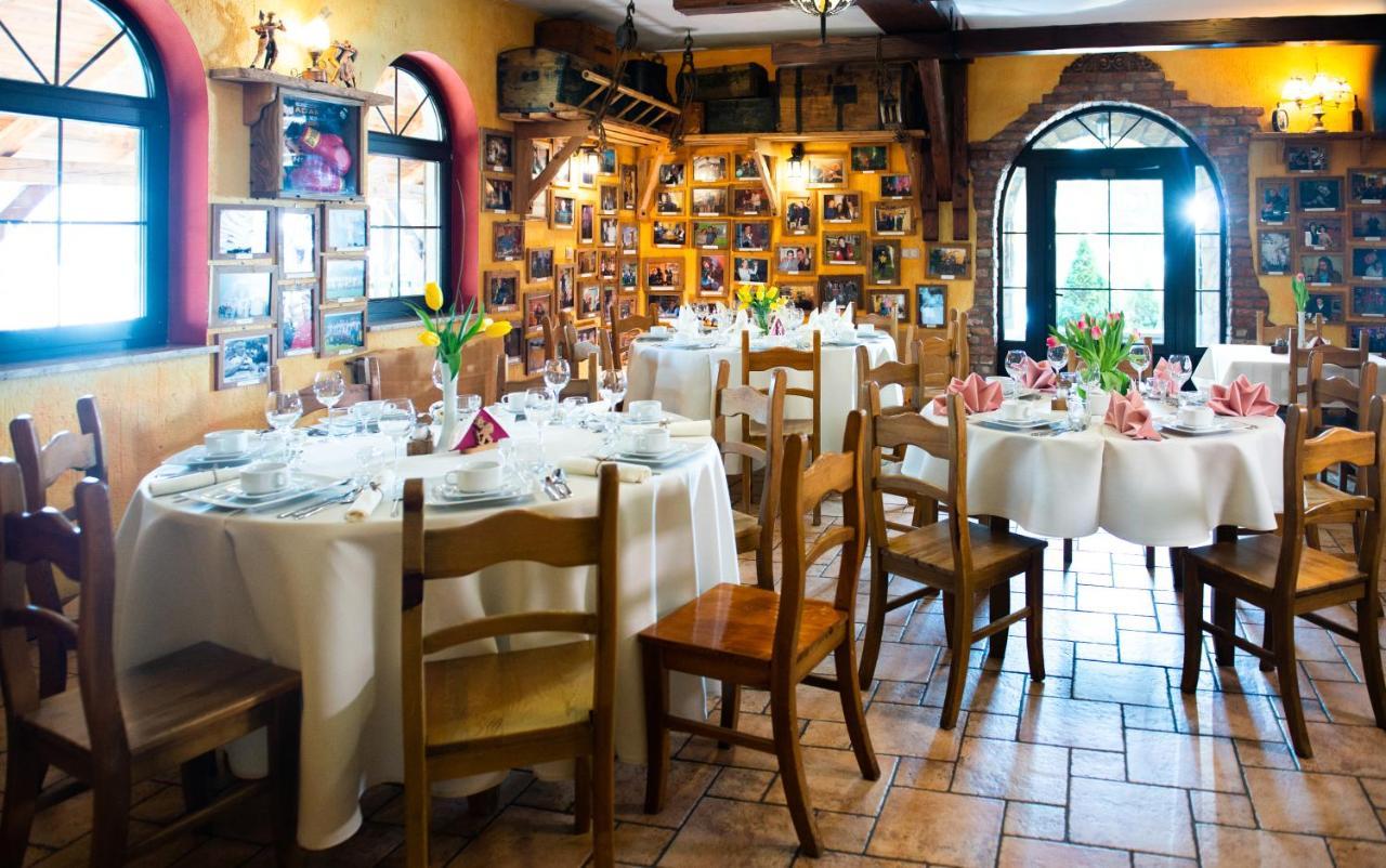 Hotel Restauracja Jas Wedrowniczek Rymanow Bagian luar foto